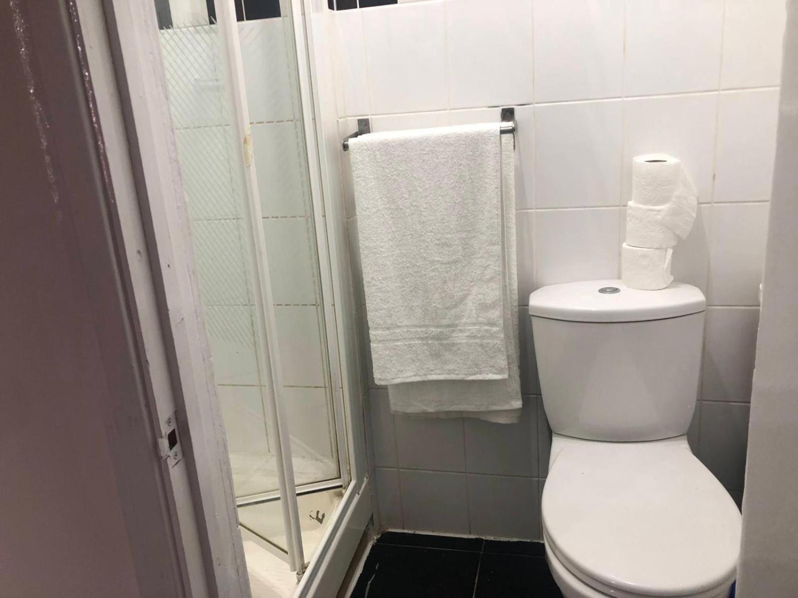 Saji Hotel Илфорд Экстерьер фото