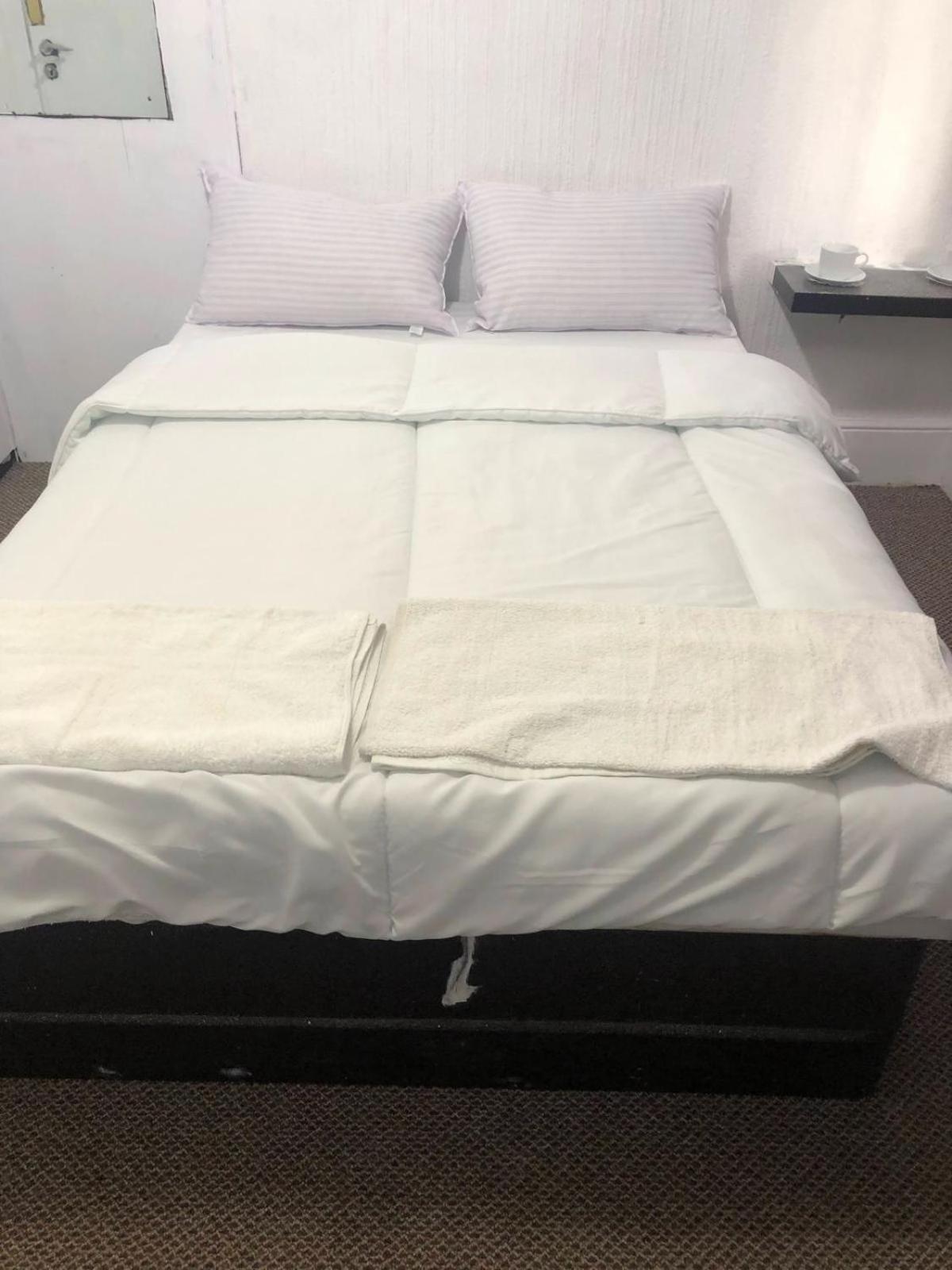 Saji Hotel Илфорд Экстерьер фото