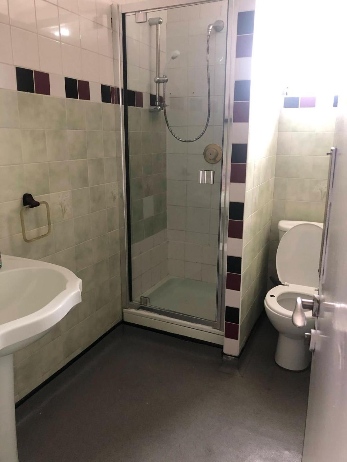 Saji Hotel Илфорд Экстерьер фото